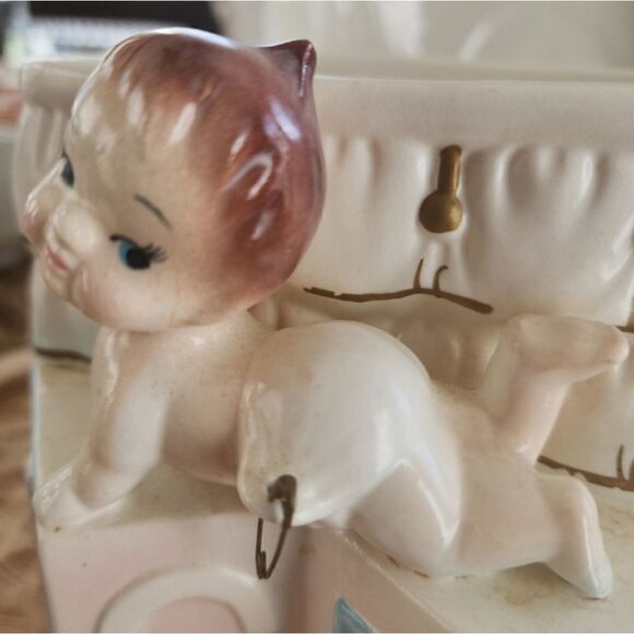 Vintage Baby Planter - Picture 6 of 13